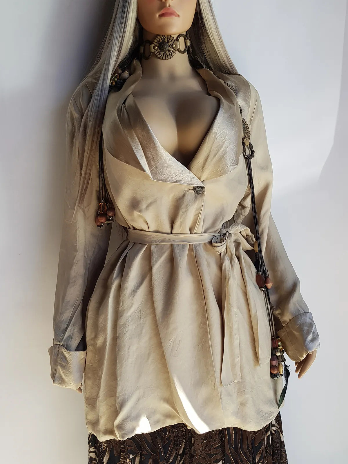 Dreamy Vintage Bohemian Slinky Jacket in Spectacular Pearl Tones - Iridescent Satin finish on Collar with Beautiful Inlaid Button - Tie Hourglass Waist - Perfect Layering Piece