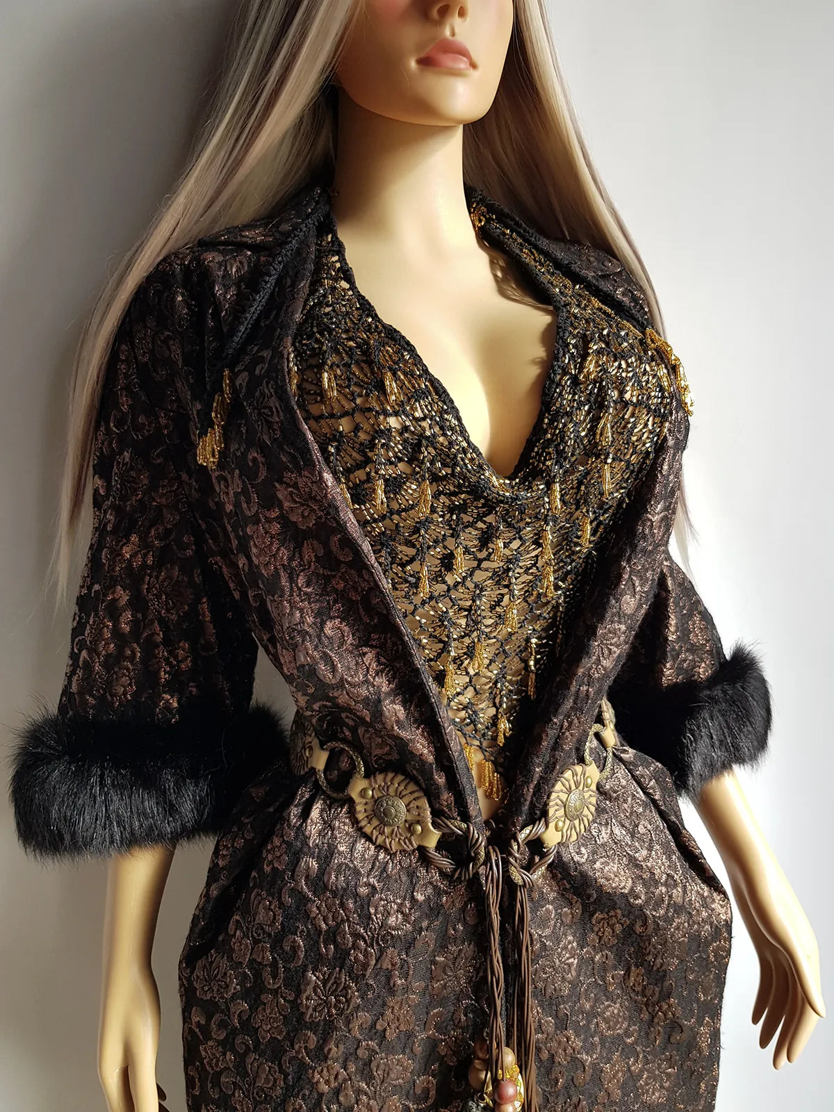 1950s Vintage Bronze Evening Coat with Fur Sleeves - Floral Metallic Print - Immaculate Tailoring - Fully Lined