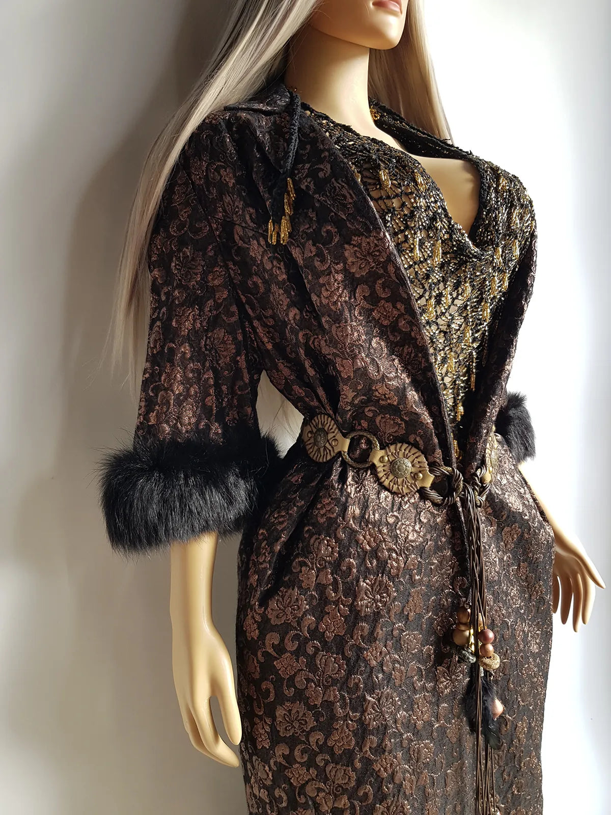 1950s Vintage Bronze Evening Coat with Fur Sleeves - Floral Metallic Print - Immaculate Tailoring - Fully Lined