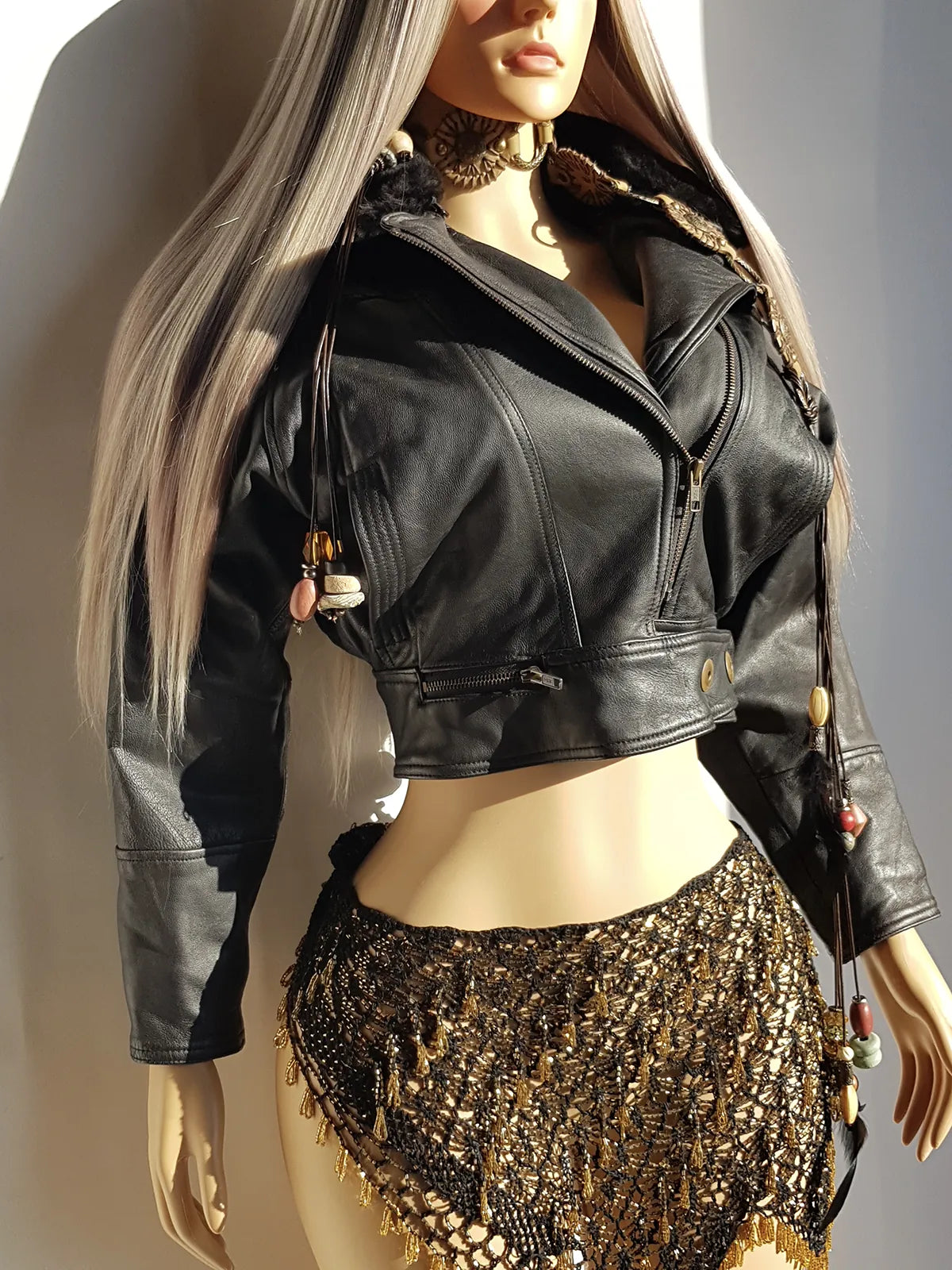 Italian Vintage 100% Genuine Leather 1980s Motorcycle Jacket - Quilted Feature Stitching - Metal Hardware - Fully Lined Jacket