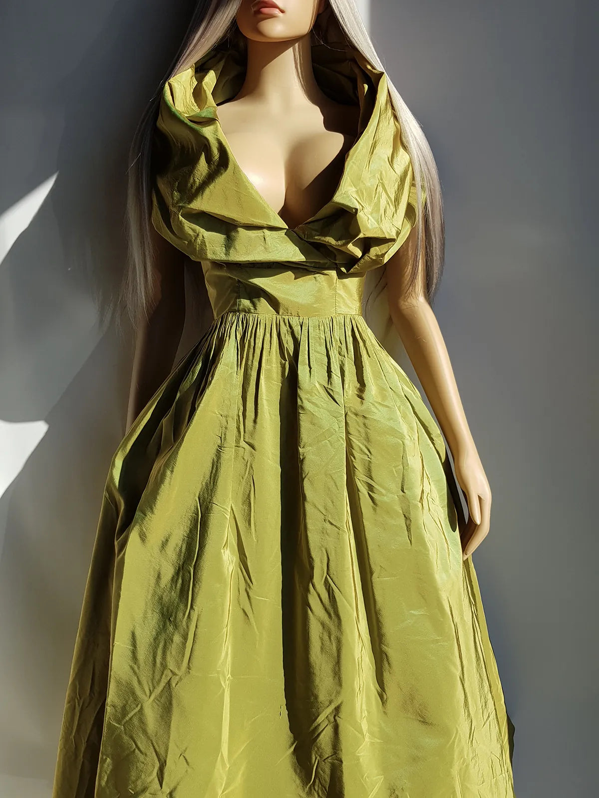 2000s Whimsical Iridescent Fairy Dress in Mystical Chartreuse Green - 50s Shape - Structural and Versatile neckline - wear multiple ways