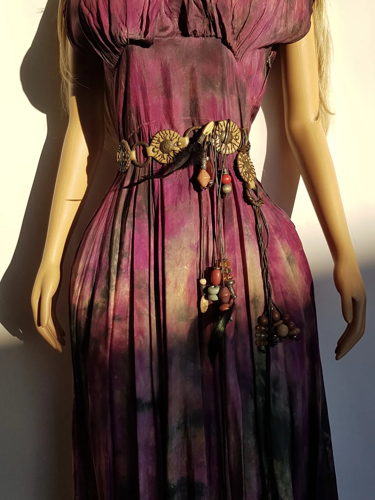 Spectacular 1950s Amethyst Purple & Green Toned Hand Dyed One of a Kind Hourglass Dress - Pure Cotton - Gathered Sculptural Bust - Fitted Waist - Flared Skirt