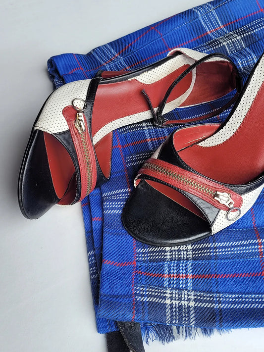 Guess by Marciano 2000s Y2K - Authentic Darling 100% Genuine Italian Leather Stilettos in Red Black & White - Absolutely Gorgeous Little Zip Detailing - Ankle Strap - Perfect Height Heels - (European Size 36)