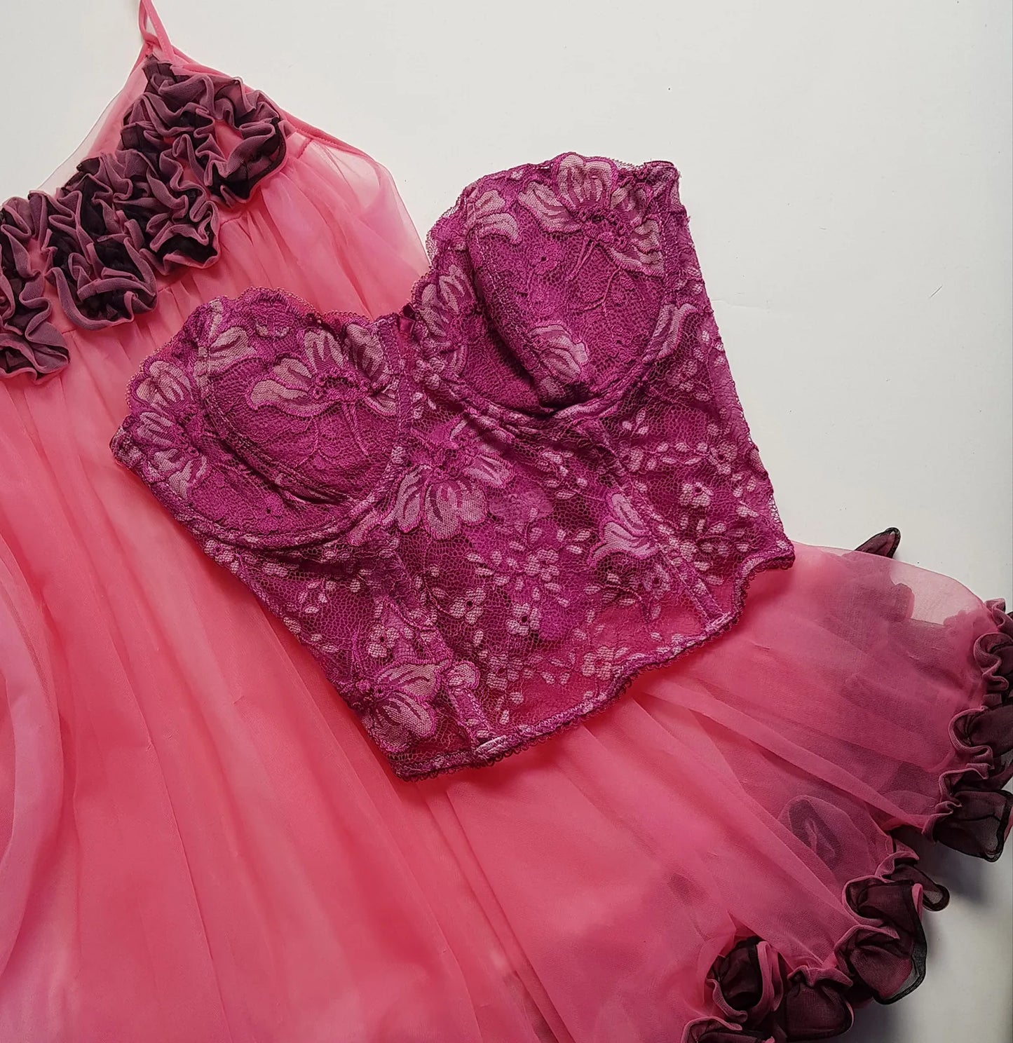 Exceptionally Beautiful 1990s Hand-Dyed Berry Pink Corset Top - Only 1 Made - Ornate Floral Lace - Boned Underwire Bustier with Hook & Eye Closure