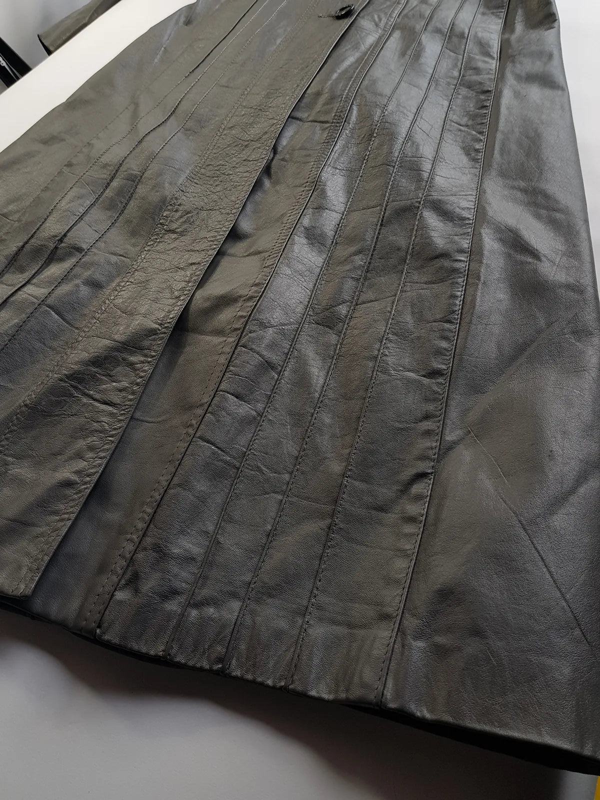 1970s Grey Spy Coat with Fur Collar - Penny Lane Almost Famous Leather Coat - Beautiful Leather Panelling & Perfect Knee Length