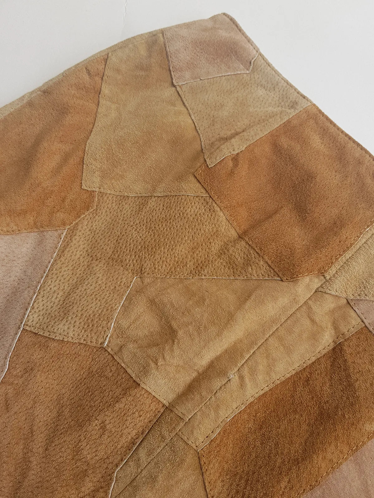 1990s Perfect Patchwork Mini Skirt in 100% Genuine Leather & Suede - Multicolored Patches in Pecan Walnut & Caramel Tones