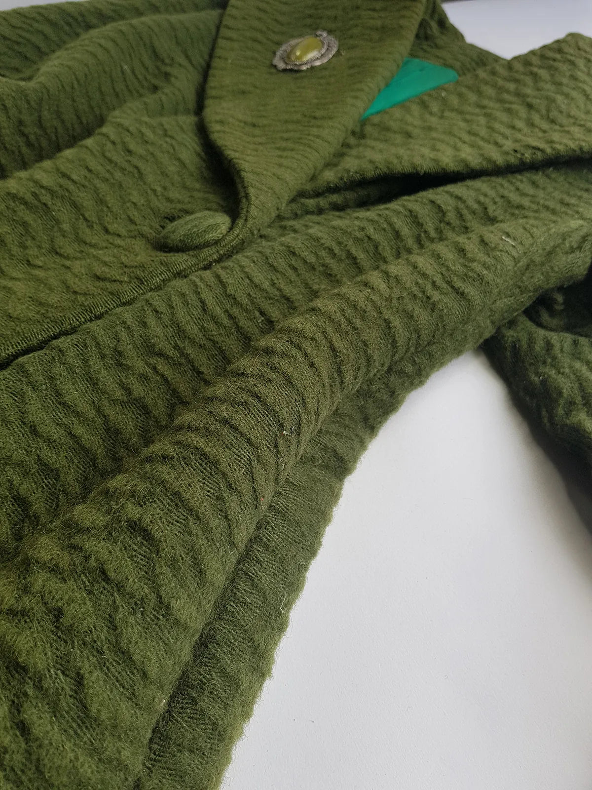 1950s Vintage Wool Hourglass Coat in Incredible Olive Green & Ornate Lapel Brooch - Knee Length - Immaculate Tailoring - Emerald Green Lining