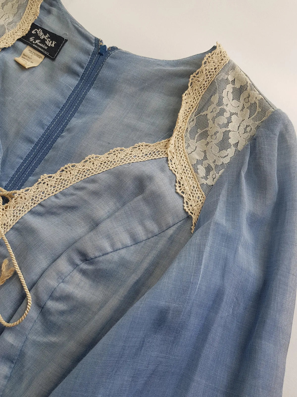 1970s Authentic Gunne Sax Vintage Bridal Quality Multi Layer Summertime Dress - Blue Cotton & Ivory Lace - Corset Top Hourglass Waist & Flared Full Length Skirt - Double Layered Light & Flouncy - Unbelievably Beautiful