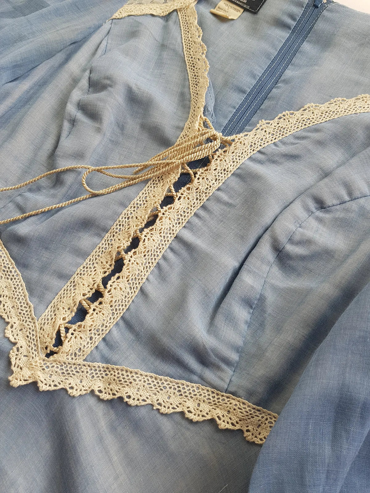 1970s Authentic Gunne Sax Vintage Bridal Quality Multi Layer Summertime Dress - Blue Cotton & Ivory Lace - Corset Top Hourglass Waist & Flared Full Length Skirt - Double Layered Light & Flouncy - Unbelievably Beautiful