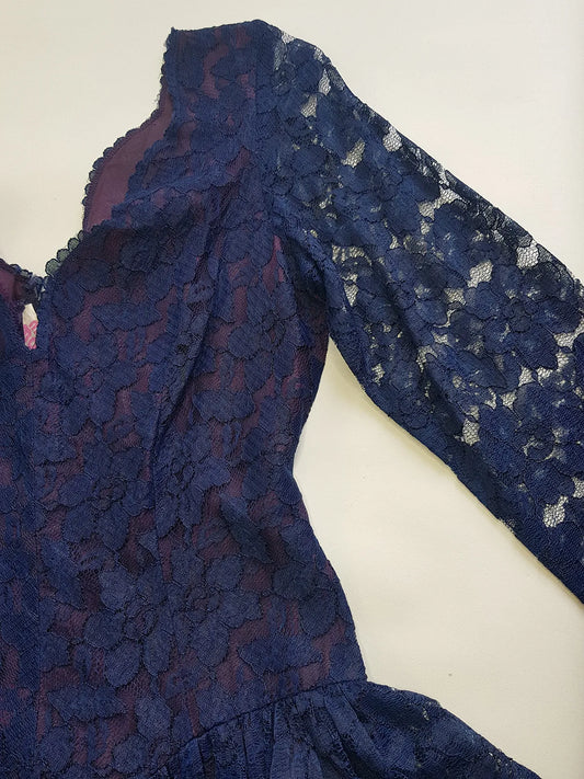 1950s Vintage Scalloped Neckline Midnight Blue Lace Dress - Flared Skirt & Gorgeous Lace Hemline - Immaculate Tailoring - Fully Lined