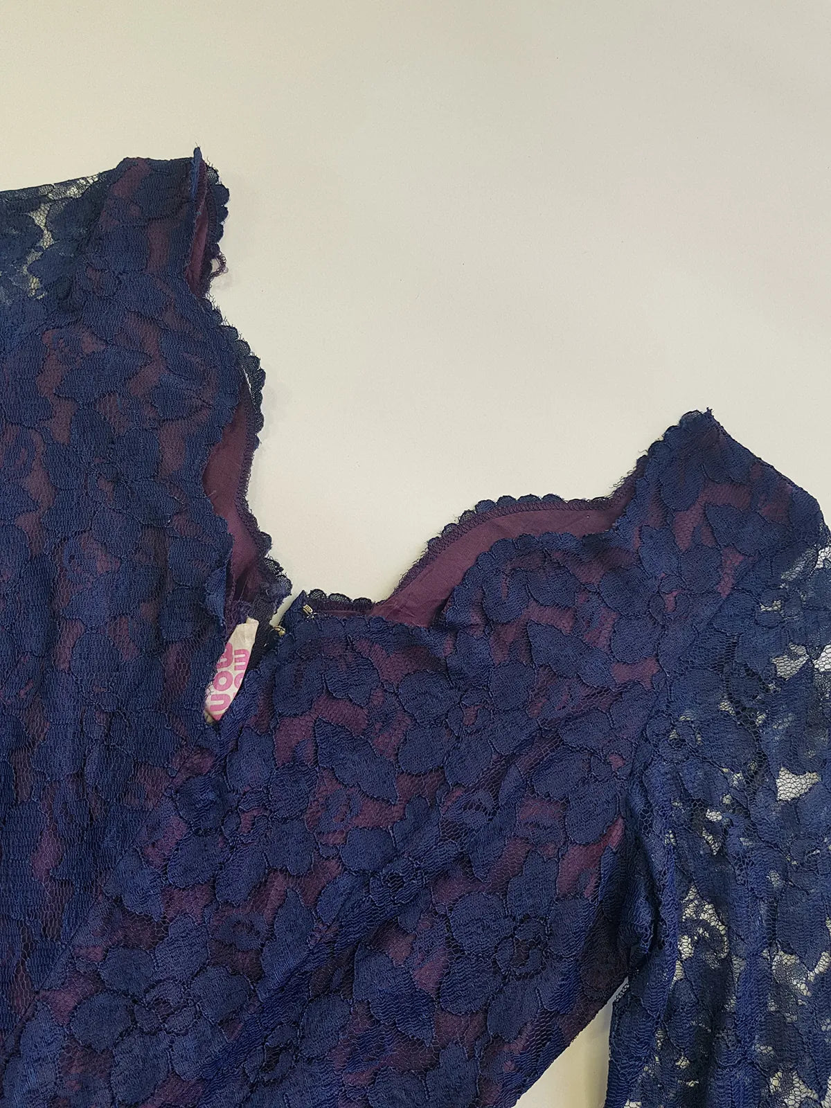 1950s Vintage Scalloped Neckline Midnight Blue Lace Dress - Flared Skirt & Gorgeous Lace Hemline - Immaculate Tailoring - Fully Lined