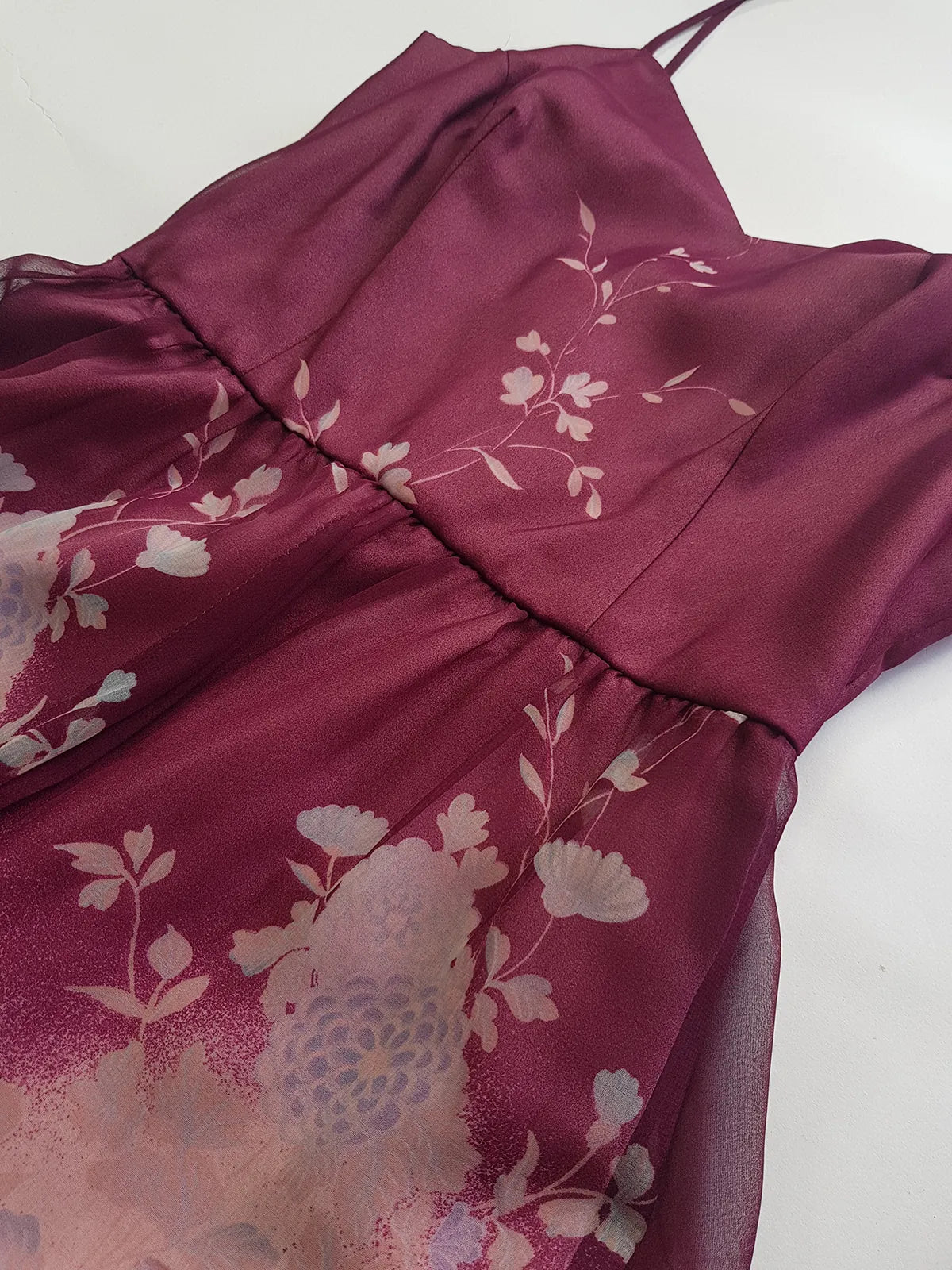 1970s Vintage Incredible Watercolor Crane Print Summertime Dress - Dusky Purples & Pinks - Hourglass Waist & Structured Bust - Double Layered Light & Strappy - Absolutely Beautiful