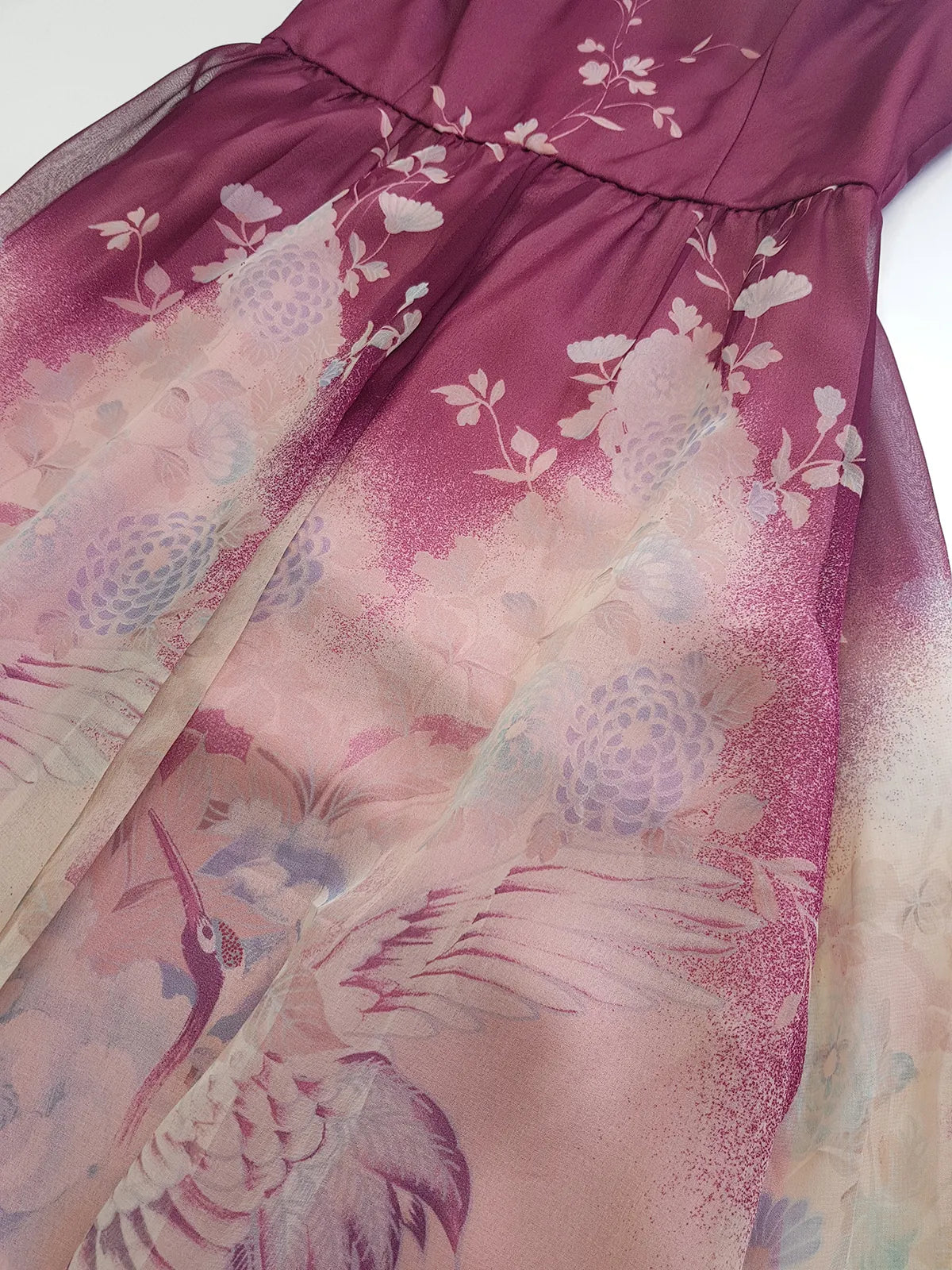 1970s Vintage Incredible Watercolor Crane Print Summertime Dress - Dusky Purples & Pinks - Hourglass Waist & Structured Bust - Double Layered Light & Strappy - Absolutely Beautiful