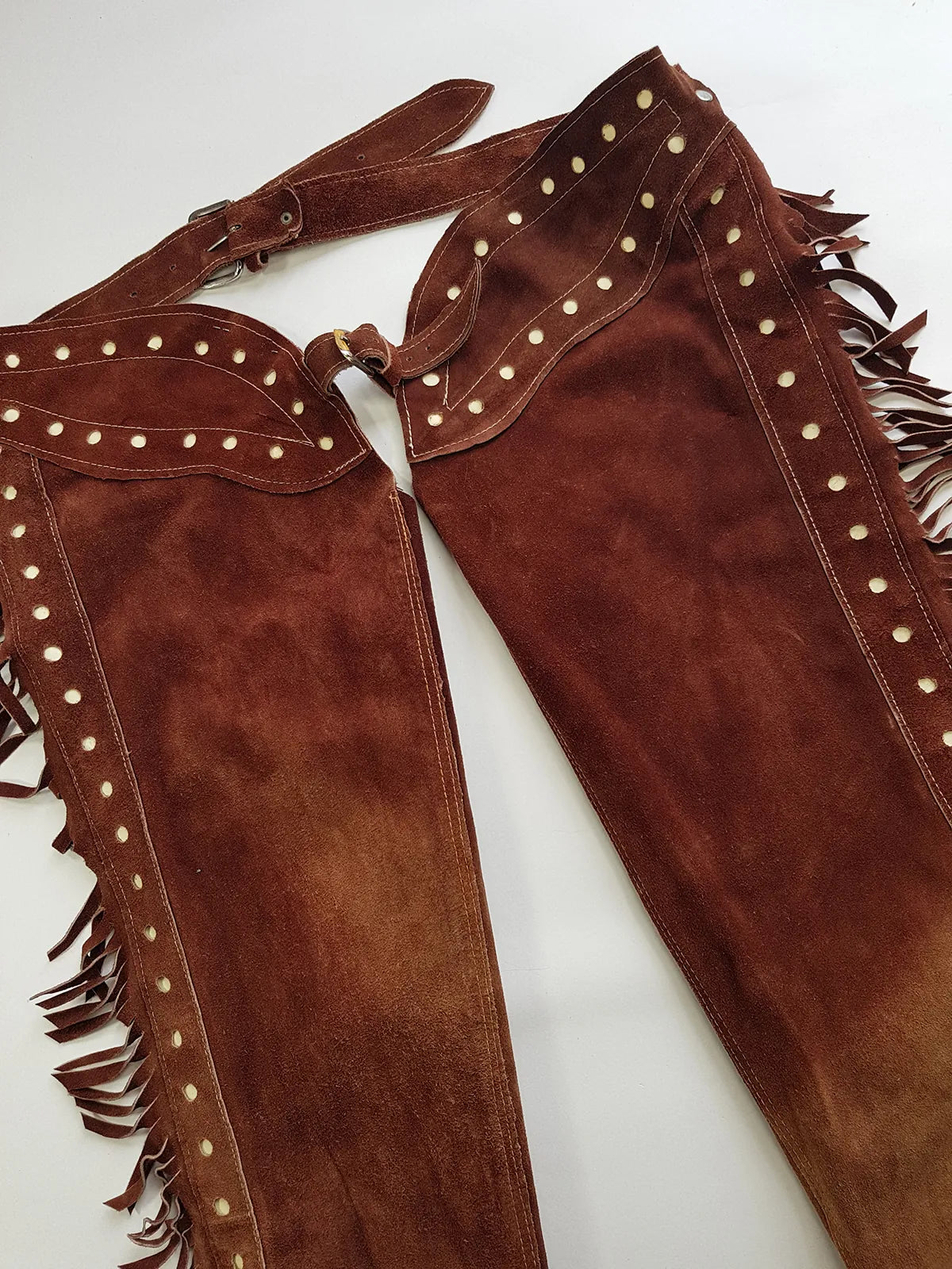 1970s Geniune Suede Cowgirl Tassel Chaps - Beautiful Soft Suede & Leather Tassel Chaps - Rich Tobacco Brown- Chunky Metal Zippers - Perfect Fit -  Iconic for a Costume