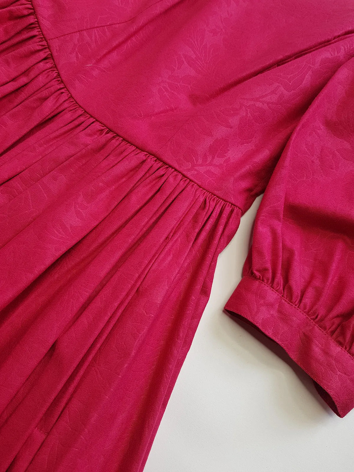 1980s Authentic Laura Ashley Designer Vintage Dress - Perfect Raspberry Colour - Fitted Top Hourglass Waist & Flared Mid Length Skirt - Puff Sleeves - Unbelievably Beautiful