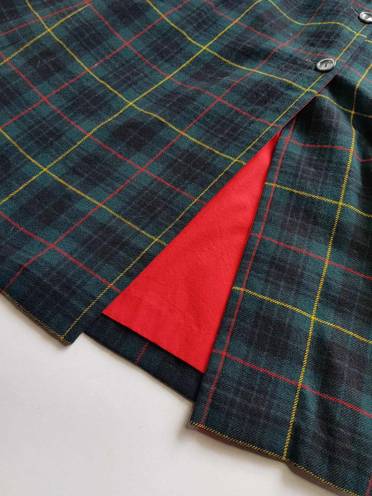 Vintage 1960s Plaid Cape in Hunter Green with Knockout Red Lining - Ralph Lauren Equestrian Style - Button Front Closure