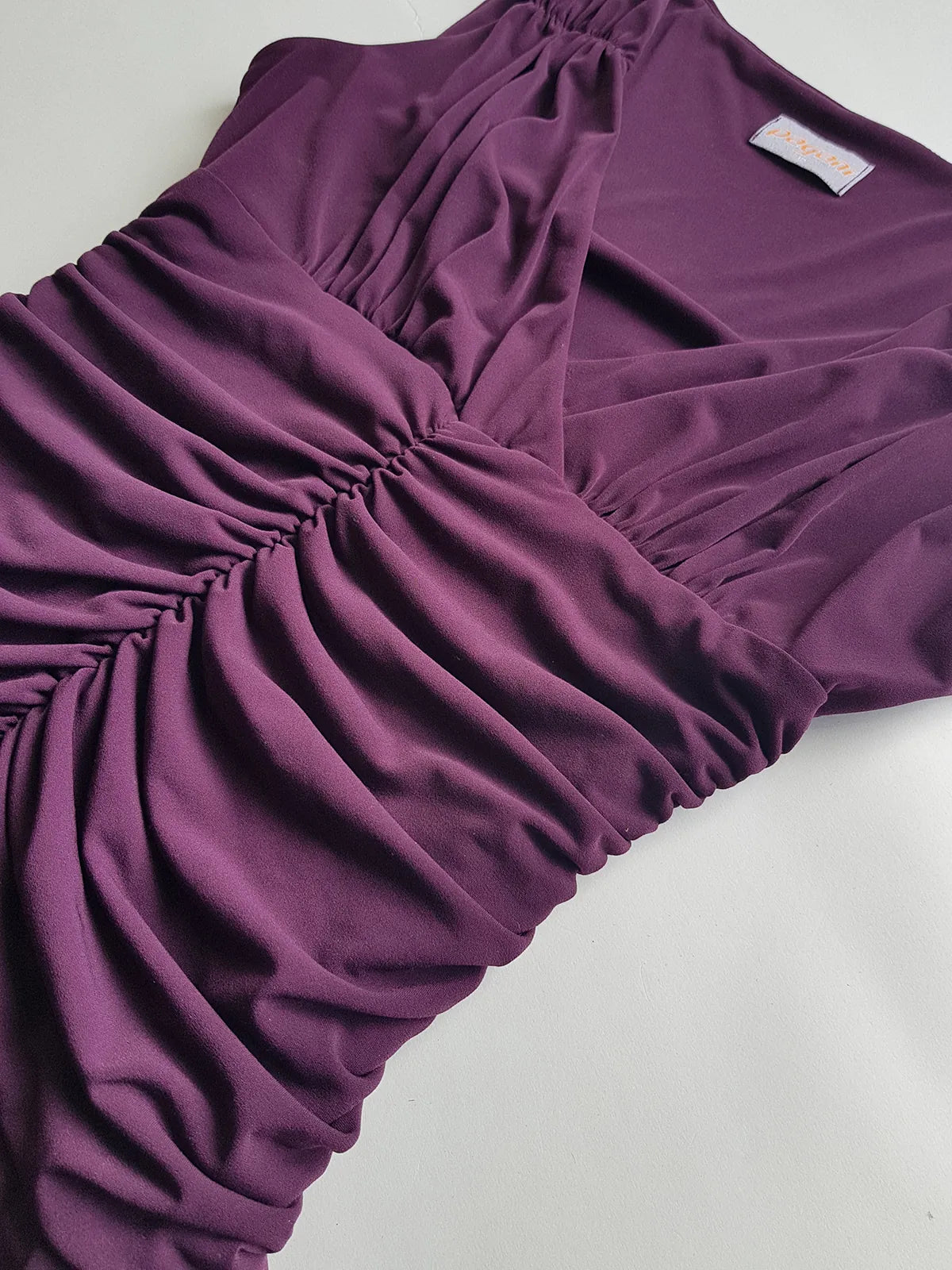 90s Sexy Purple Goddess Gown - Absolutely Beautiful Silhouette with Draped Bust & Waist Ruching - Stretch body hugging high quality draped jersey fabric