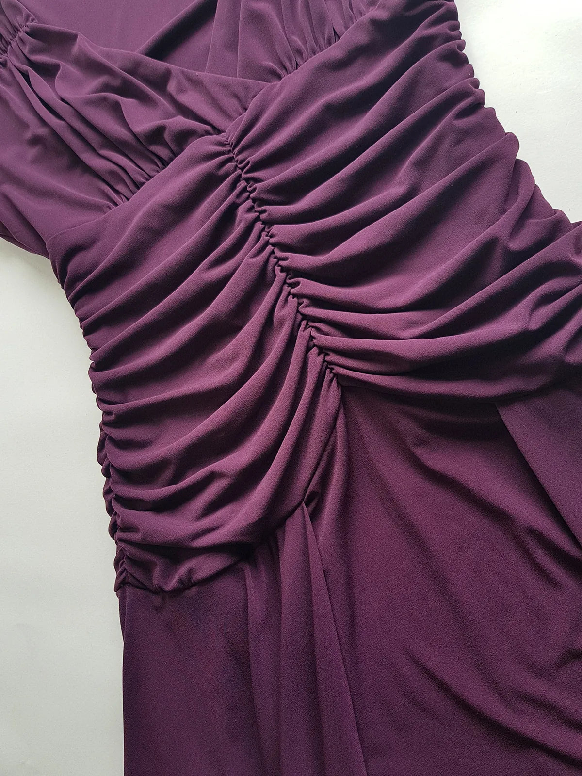 90s Sexy Purple Goddess Gown - Absolutely Beautiful Silhouette with Draped Bust & Waist Ruching - Stretch body hugging high quality draped jersey fabric