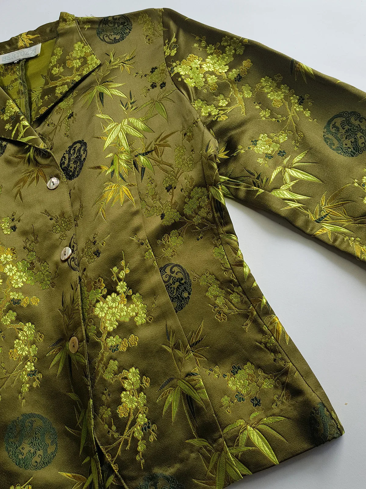 1990s Spectacular Olive Green Oriental Vintage Brocade Jacket - Tailored Fitted - Unbelievably Gorgeous Iridescent Print