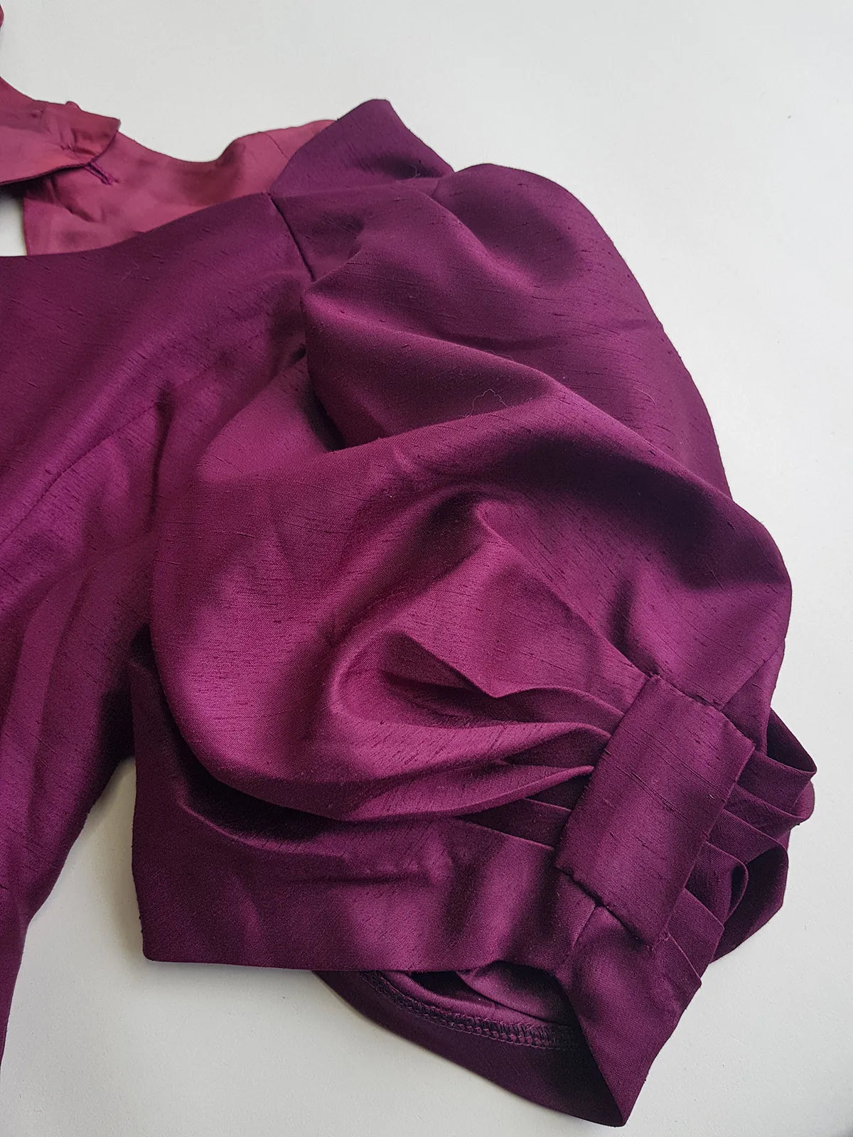 Incredible 90s Slim Fitted & Tailored Evening Top with Dramatic Structured Puff Sleeves & Backless Cut out - Unique Grape Purple Tone