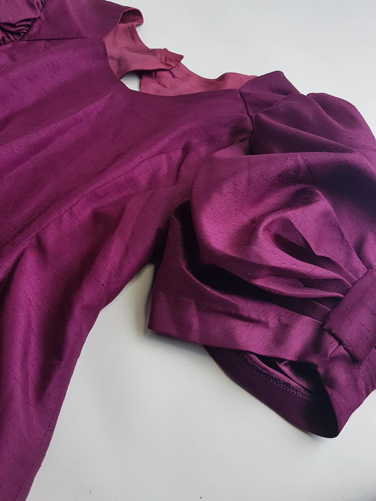 Incredible 90s Slim Fitted & Tailored Evening Top with Dramatic Structured Puff Sleeves & Backless Cut out - Unique Grape Purple Tone