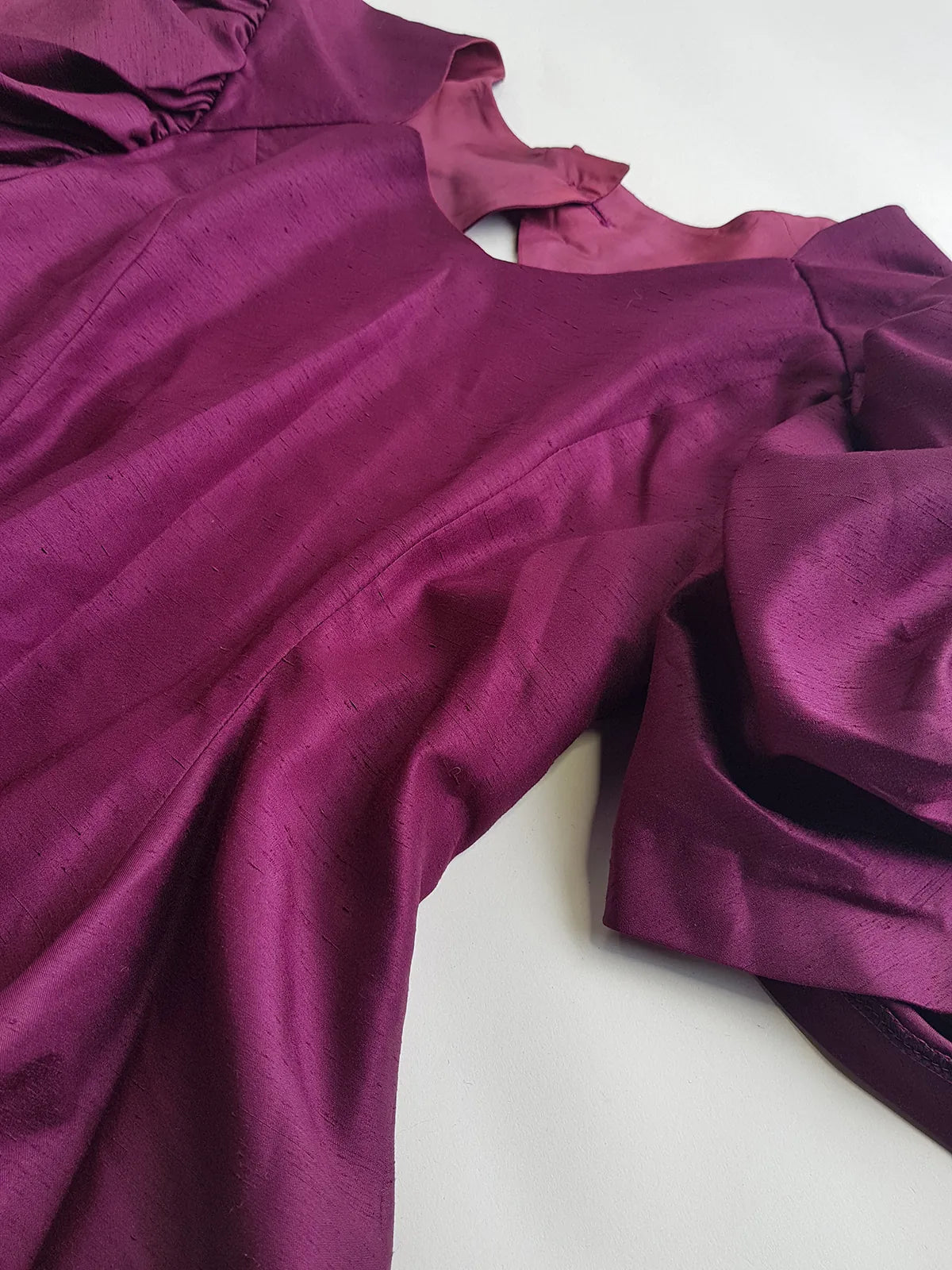 Incredible 90s Slim Fitted & Tailored Evening Top with Dramatic Structured Puff Sleeves & Backless Cut out - Unique Grape Purple Tone