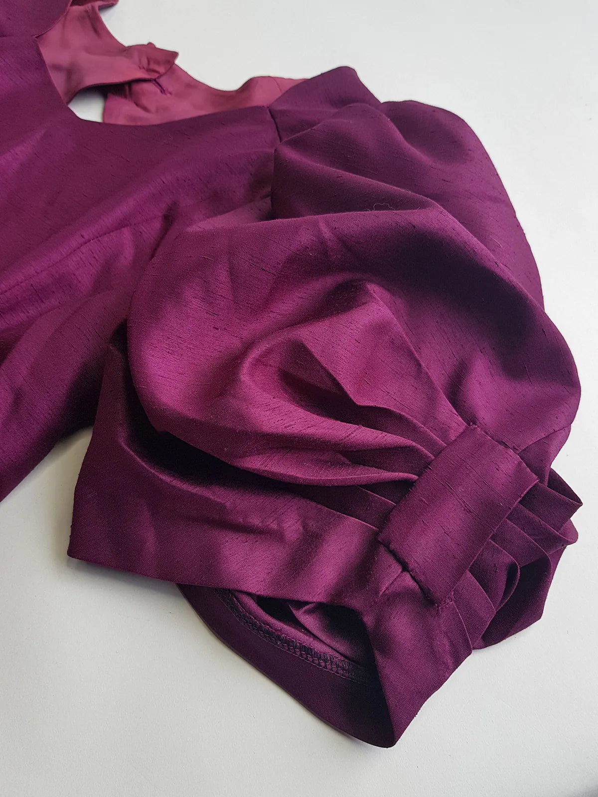 Incredible 90s Slim Fitted & Tailored Evening Top with Dramatic Structured Puff Sleeves & Backless Cut out - Unique Grape Purple Tone