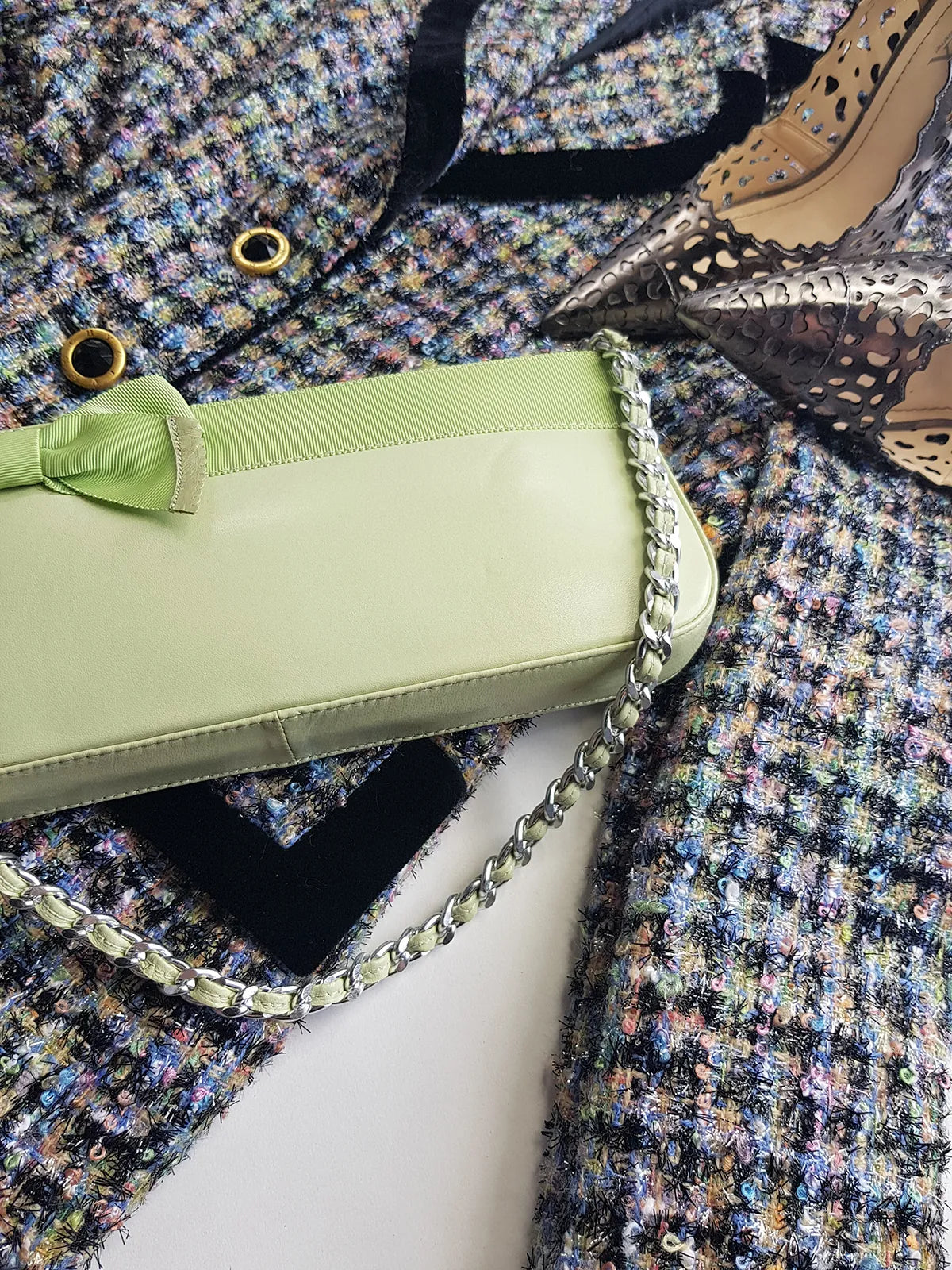 Vintage 2000s Designer Beverly Feldman Leather Purse in the Sweetest Mint Green & Plaid Lining - Chain Strap & Little Bow with Intricate Scalloped Leather Edging (Original Dustbag Included)