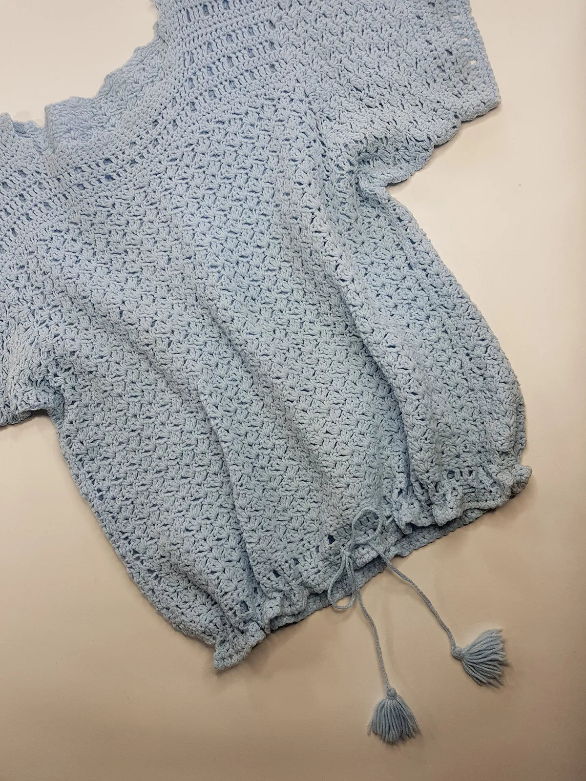 Very Sweet 1950s Rare Handmade knit top in Baby Blue - So Marilyn Monroe off-duty Vibes - Hand knitted pure wool - Square Neck - Drawstring Cinched Waist & Little Tassels