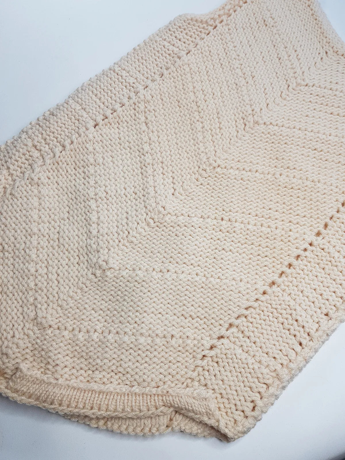 Rare 1970s handmade Knit Vest in Ivory - Hand knitted pure wool - V Neck & Hemline - Structured Waist - Perfect as a trans-seasonal piece worn over a flouncy shirt