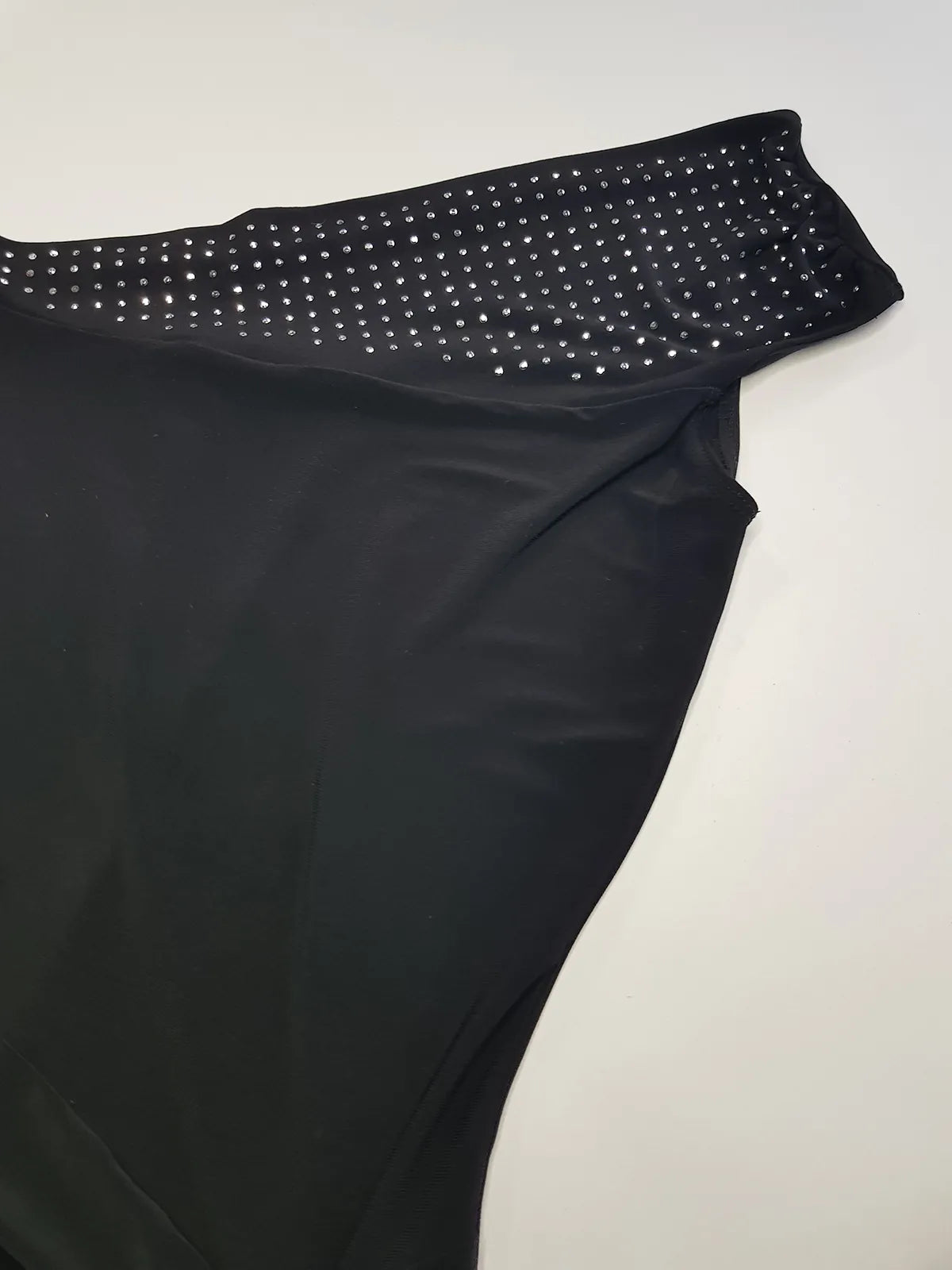 Iconic 90s Super Sexy Crystal Encrusted One Shoulder Gown - Absolutely Beautiful Silhouette & Hip Ruching - Black with Diamonds - Stretch body hugging high quality fabric