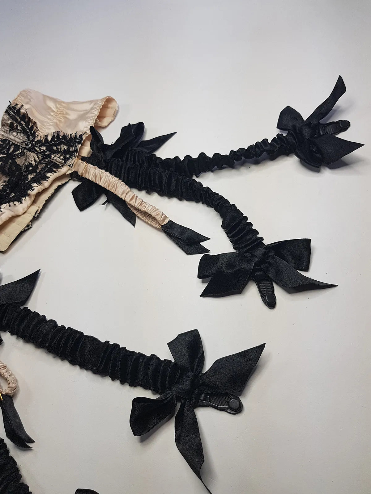 Agent Provocateur 2000s Champagne & Black Lingerie Suspender Belt with custom made suspenders with Bows - Satin & Eyelash Lace