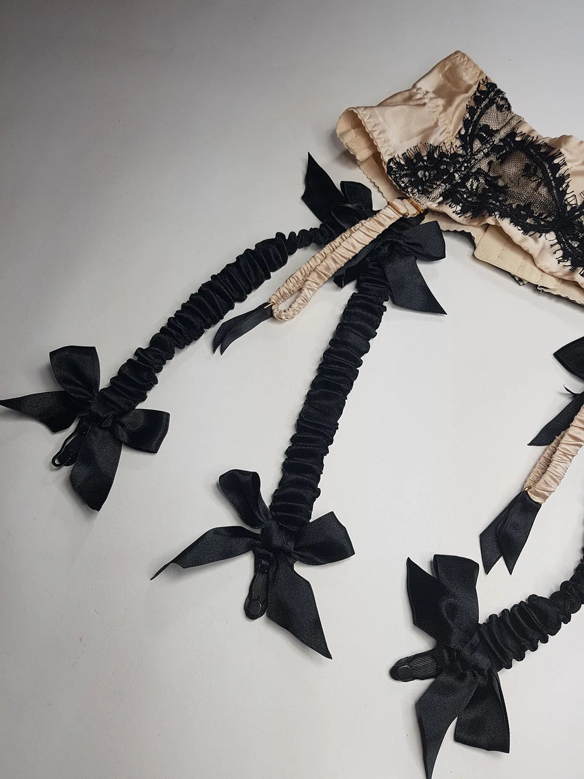 Agent Provocateur 2000s Champagne & Black Lingerie Suspender Belt with custom made suspenders with Bows - Satin & Eyelash Lace