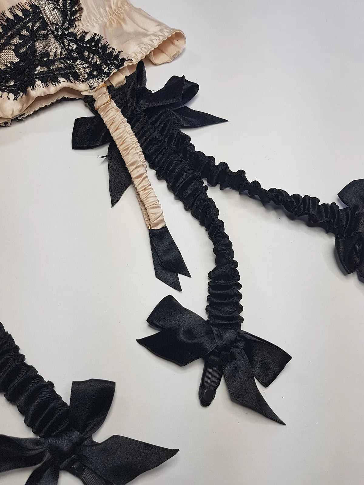 Agent Provocateur 2000s Champagne & Black Lingerie Suspender Belt with custom made suspenders with Bows - Satin & Eyelash Lace