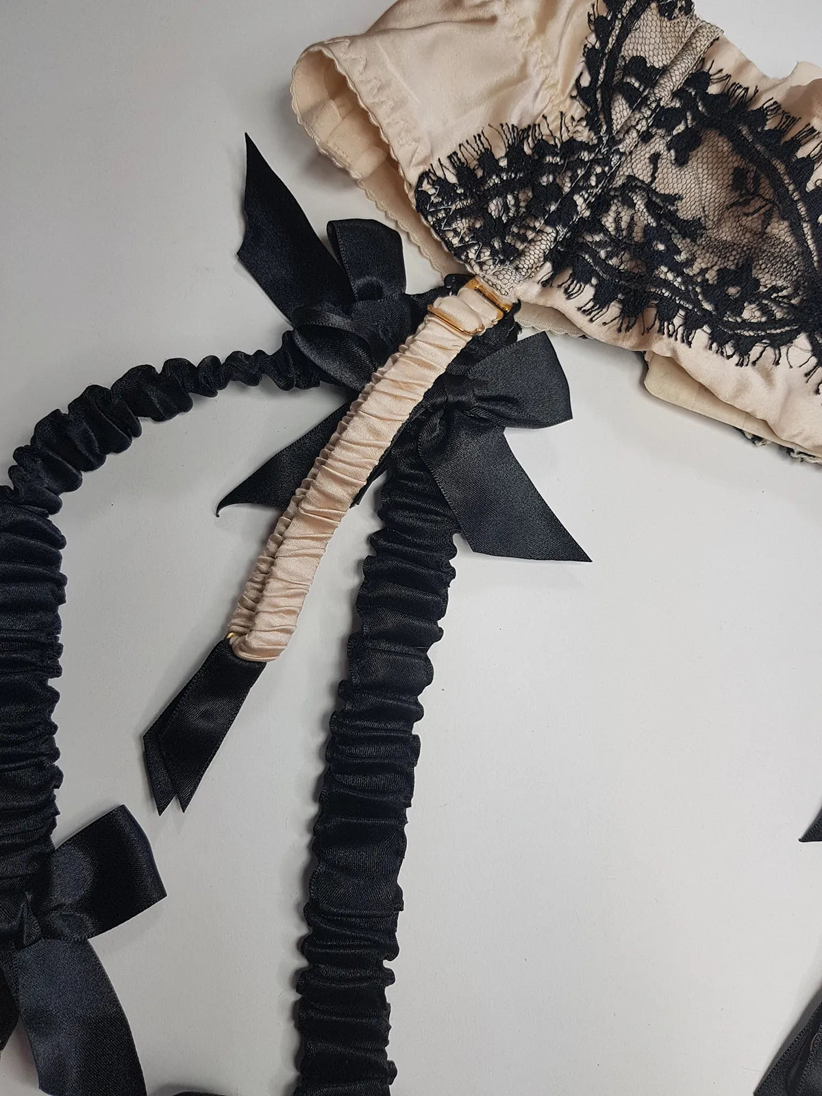 Agent Provocateur 2000s Champagne & Black Lingerie Suspender Belt with custom made suspenders with Bows - Satin & Eyelash Lace