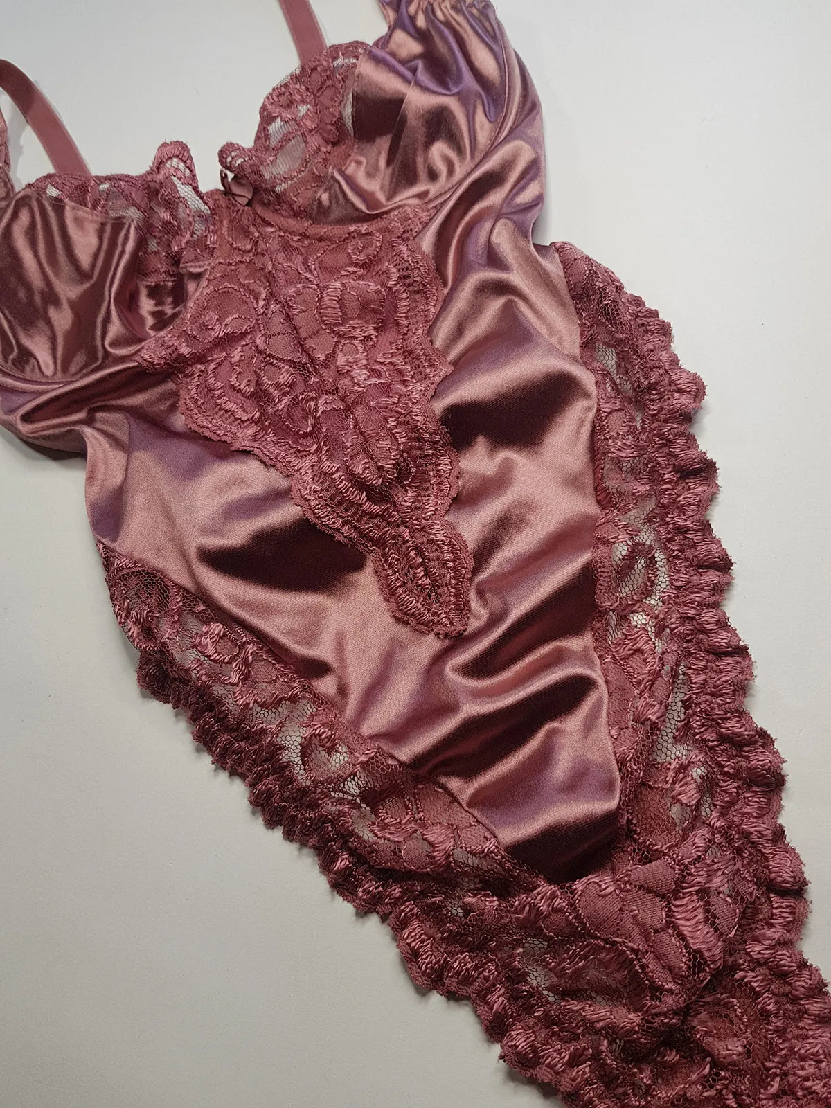 1990s Vintage Dreamy Lace & Satin High Cut Teddy Bodysuit - Unworn - Unbelievably Gorgeous in Sugary Pink