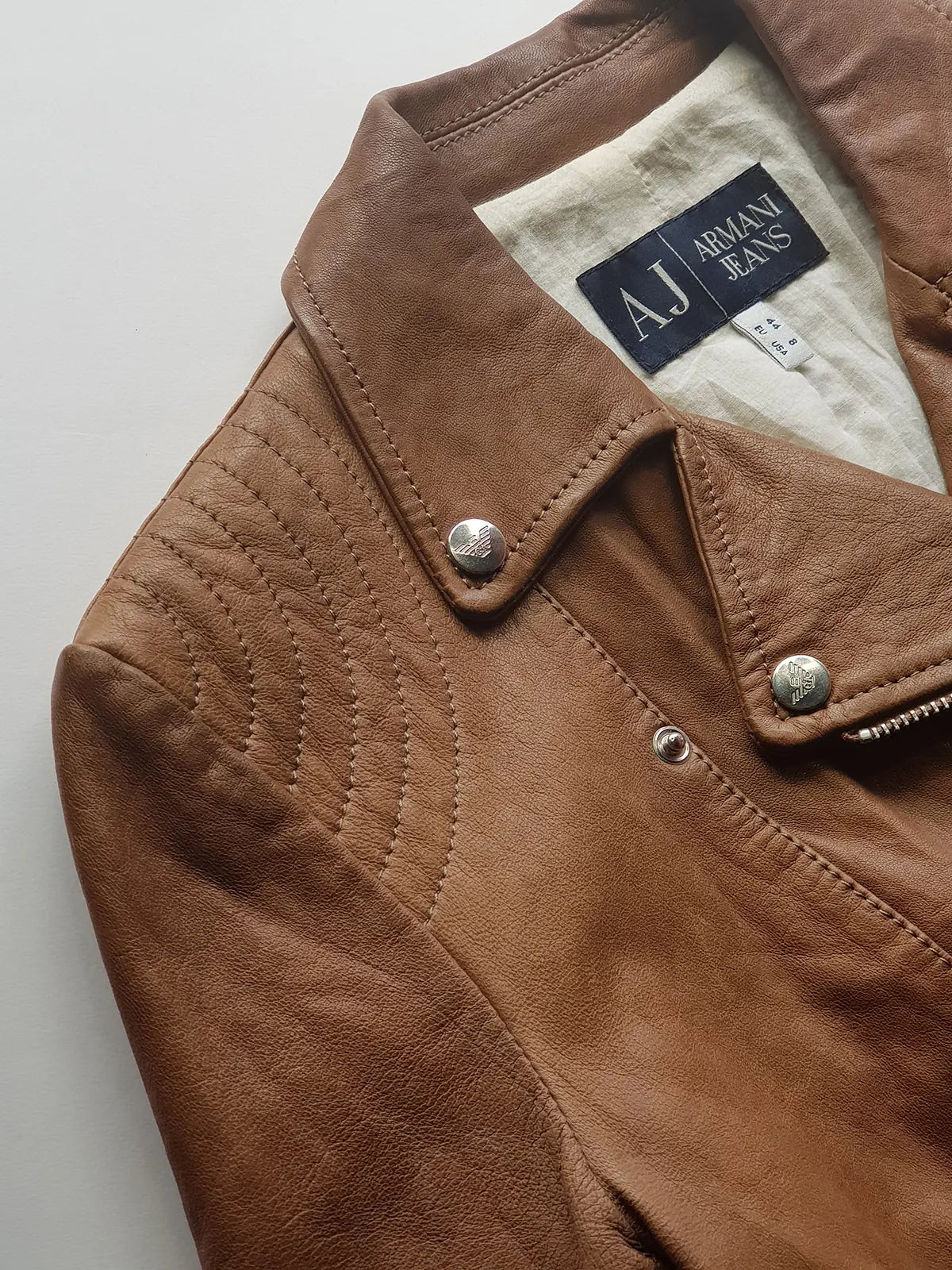 Authentic Armani Vintage 100% Genuine Leather Jacket - Made in Italy - Perfect light Camel brown - Antique Gold Hardware - Zip Closure