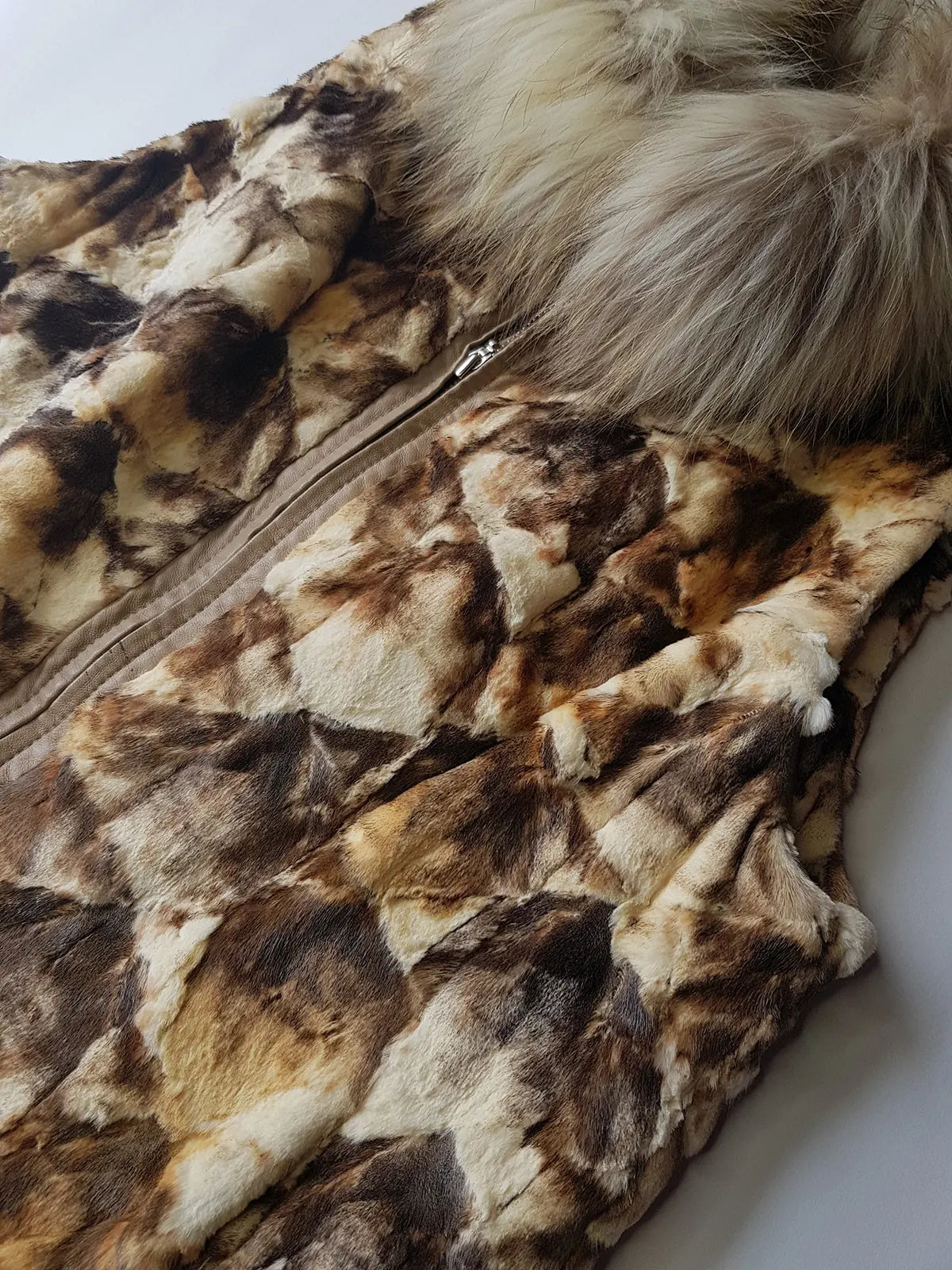 90s Vintage Brown & Cream Fur Vest with Incredible Fluffy Fox Fur Collar - Fully Lined - Chunky Heavy Zip Hardware