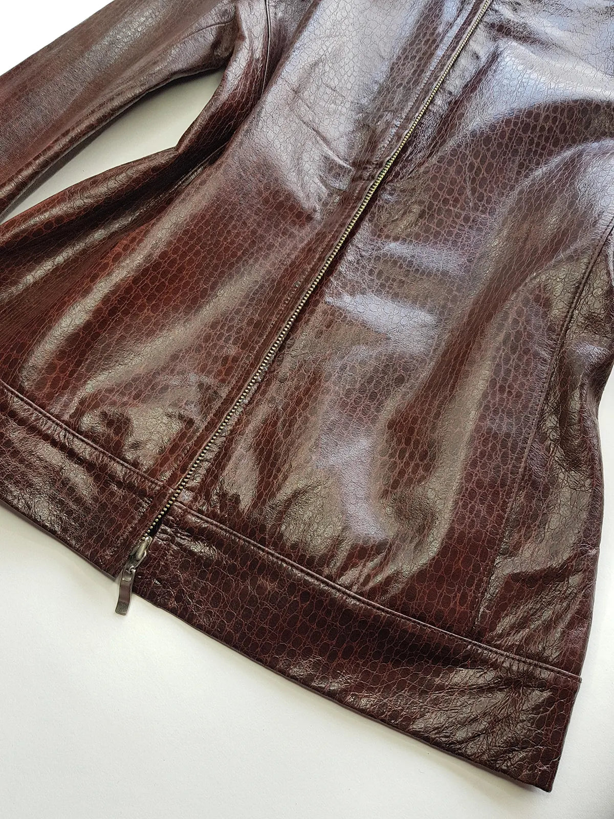 90s Vintage Italian 100% Genuine Leather Jacket -  Snakeskin print Rich Cognac Brown - zip front Motorcycle style with metal pop button collar