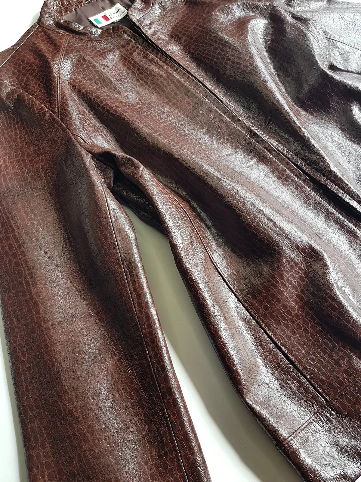 90s Vintage Italian 100% Genuine Leather Jacket -  Snakeskin print Rich Cognac Brown - zip front Motorcycle style with metal pop button collar