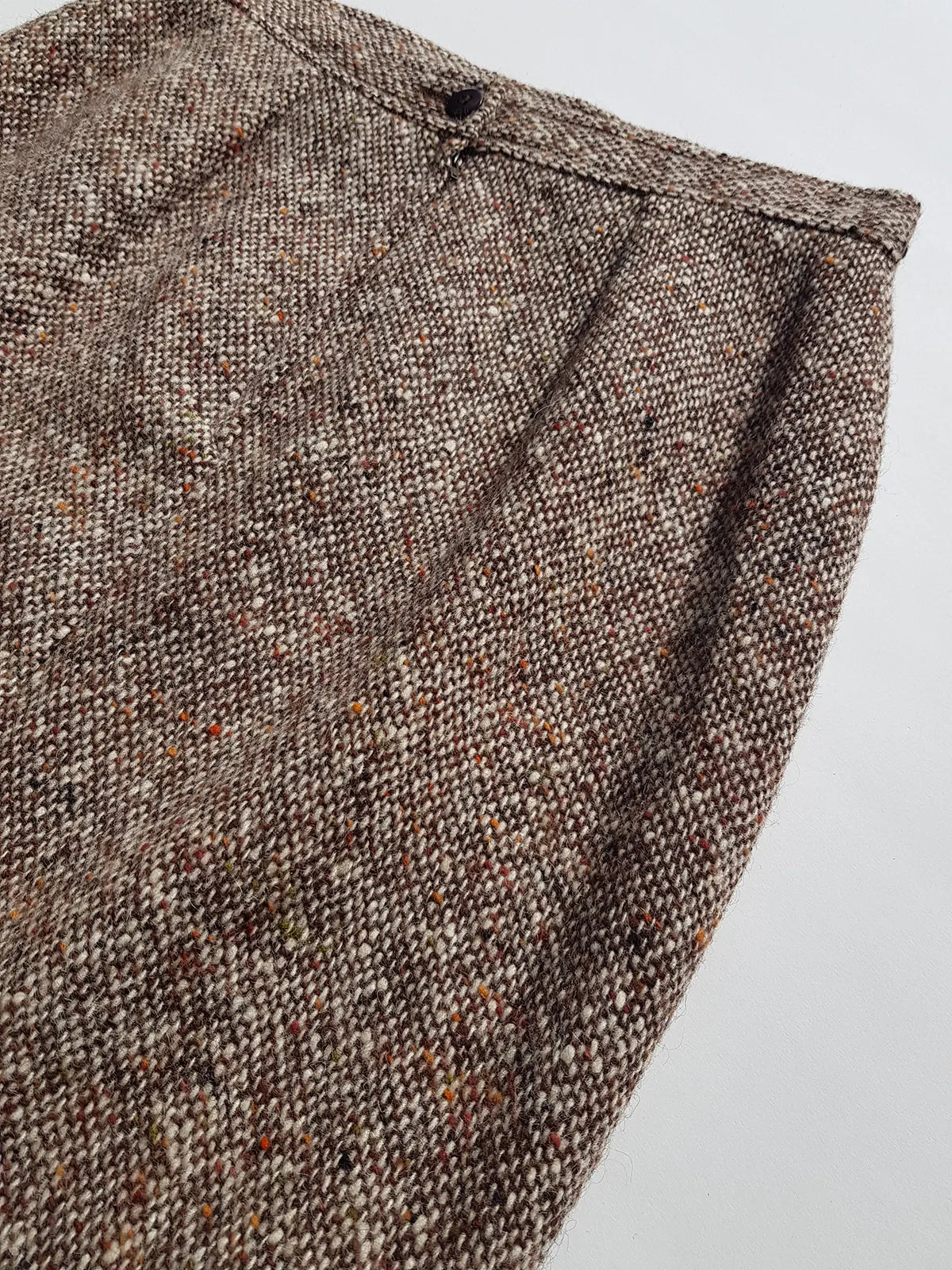 Authentic Valentino Vintage Pencil Skirt in 100% Wool - Made in Italy - The perfect neutral skirt - wardrobe staple in the highest quality
