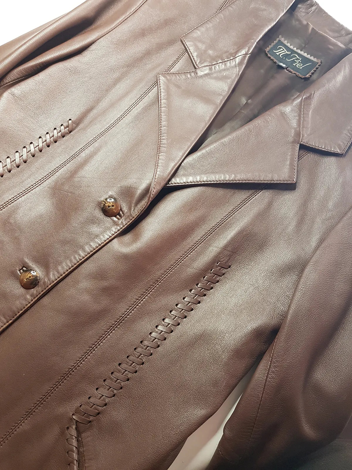 Italian Vintage Rich Hickory Brown 90s Vintage 100% Genuine Leather Jacket - Hourglass Cut Tailoring - Feature Braided Leather Detailing