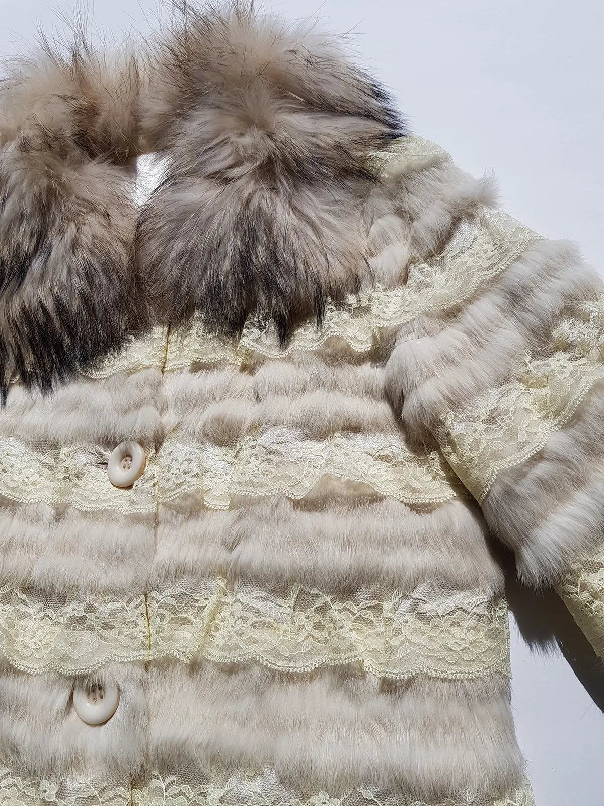 Vintage 90s Fox Fur & Lace Coat with Incredible Fluffy Fox Fur Collar - Fully Lined - Layers of fur & Lace in Cream tones - button front
