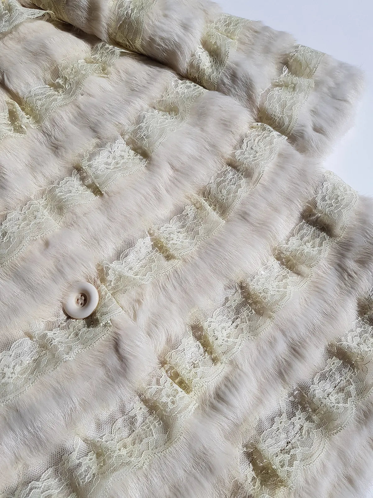 Vintage 90s Fox Fur & Lace Coat with Incredible Fluffy Fox Fur Collar - Fully Lined - Layers of fur & Lace in Cream tones - button front