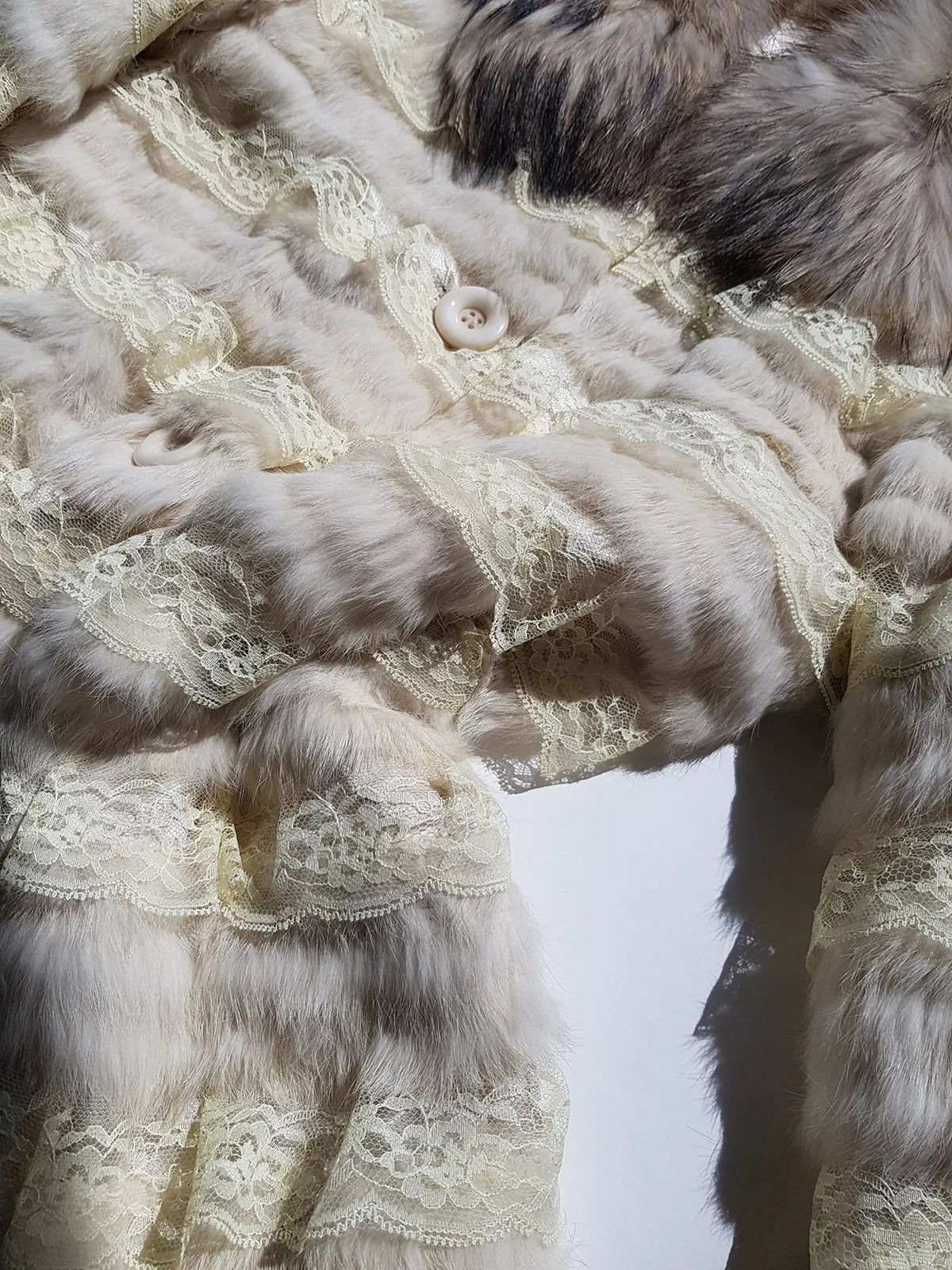 Vintage 90s Fox Fur & Lace Coat with Incredible Fluffy Fox Fur Collar - Fully Lined - Layers of fur & Lace in Cream tones - button front