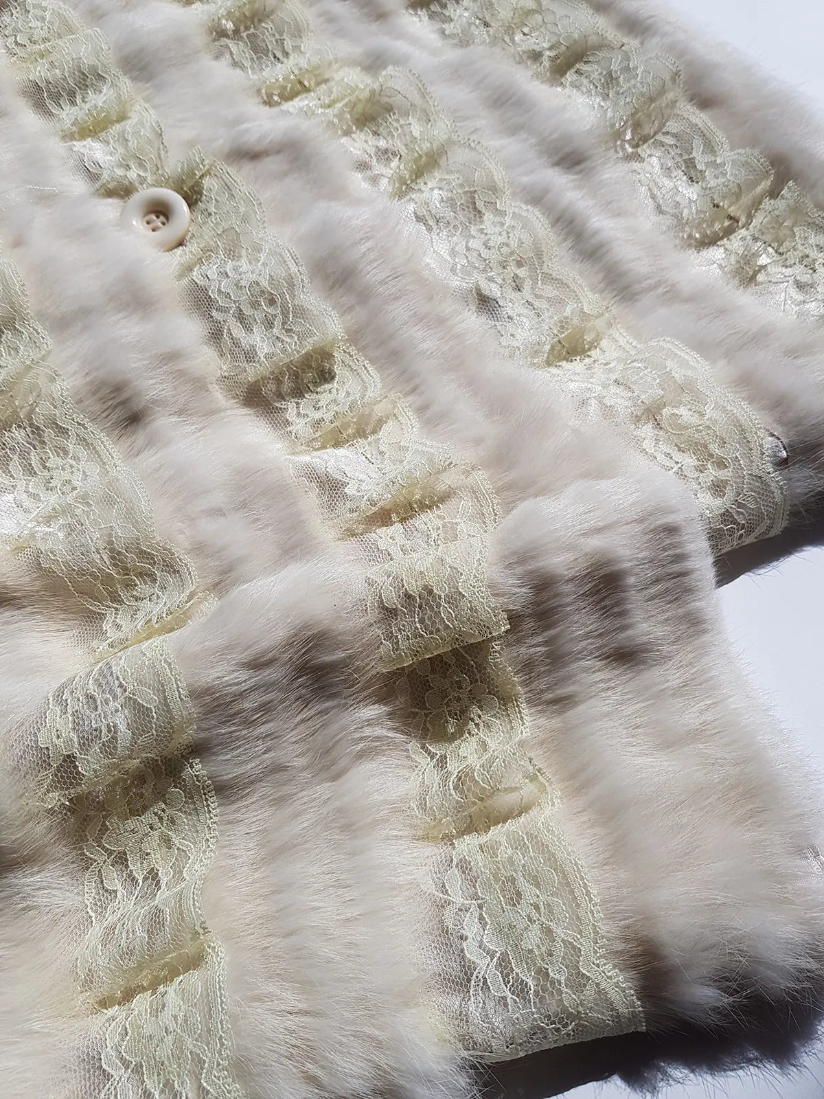 Vintage 90s Fox Fur & Lace Coat with Incredible Fluffy Fox Fur Collar - Fully Lined - Layers of fur & Lace in Cream tones - button front