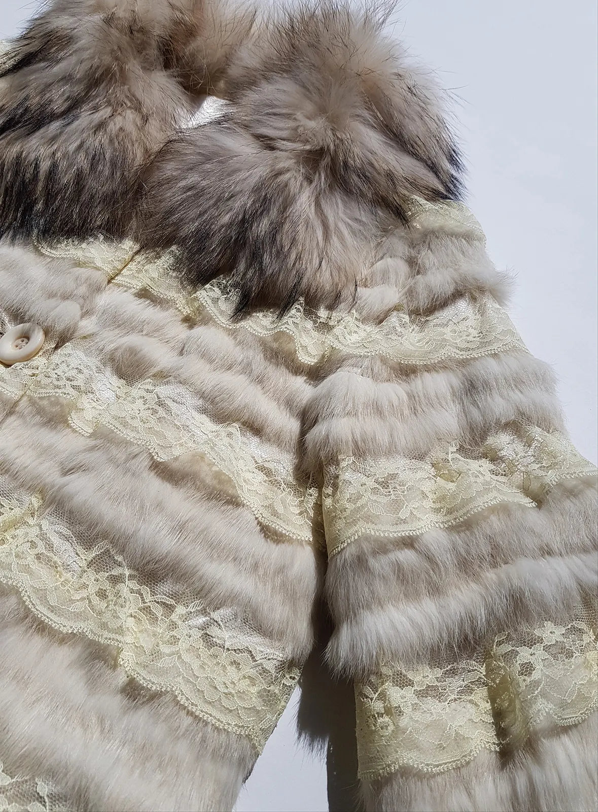 Vintage 90s Fox Fur & Lace Coat with Incredible Fluffy Fox Fur Collar - Fully Lined - Layers of fur & Lace in Cream tones - button front